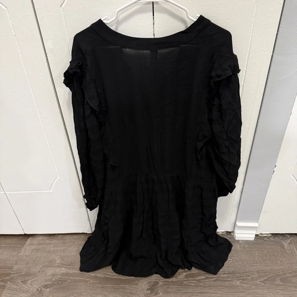 Amadi by Anthropologie Black Gauze Flowy 3/4 Sleeves